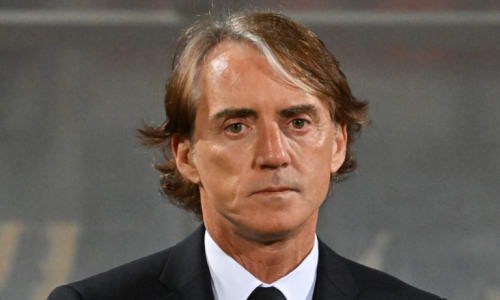Após polêmicas com Pirlo, Itália anuncia Roberto Mancini como novo treinador