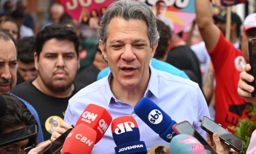 Haddad deve nacionalizar campanha em SP sem tirar Tarcísio do alvo