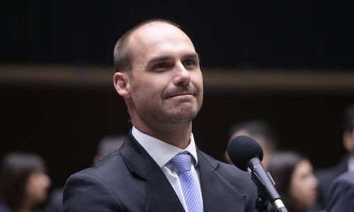 Eduardo diz que filme sobre Bolsonaro será “pesadelo para a esquerda”
