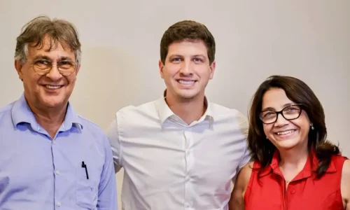 ‘Soldado de Lula’, João Campos firma aliança com nomes do PL em Pernambuco