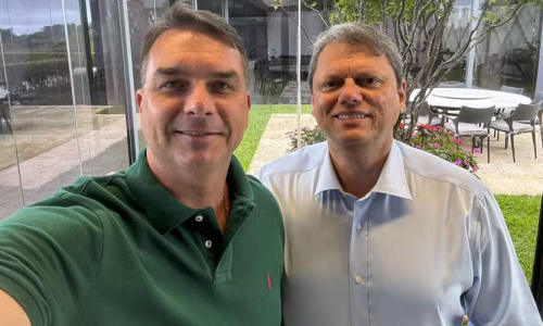 Flávio confirma presença em convenção de Tarcísio em SP