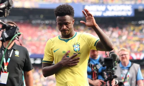 Vini Jr. quebra silêncio após queda do Brasil na Copa: “Frustração absurda”