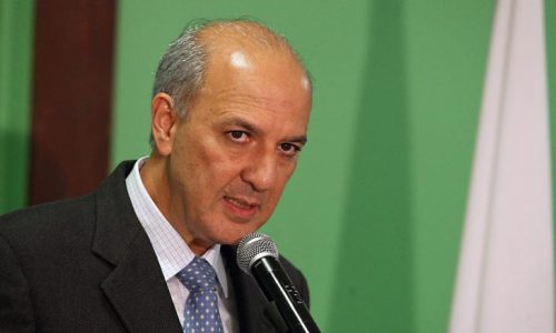 Arruda diz que Brasília pode parar sem investimento em transporte sobre trilhos
