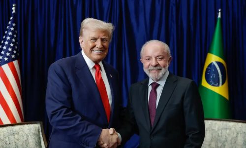 Brasil rejeita exigências políticas dos EUA em negociação sobre tarifaço