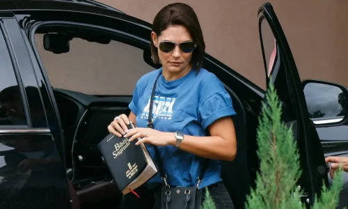 Michelle diz que desculpa Flávio e chama senador para “sentar e conversar”