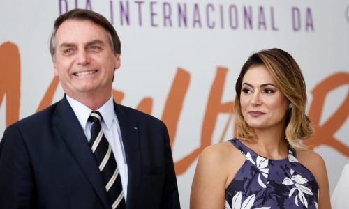 (Brasília - DF, 08/03/2019) Presidente da República, Jair Bolsonaro acompanhado da primeira-dama Michelle Bolsonaro.
Foto: Carolina Antunes/PR
