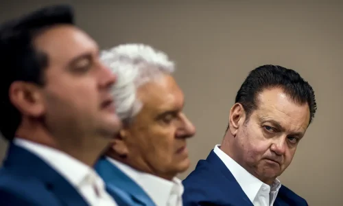 Desistência de Ratinho Jr. enterra terceira via e indica que disputa seguirá polarizada