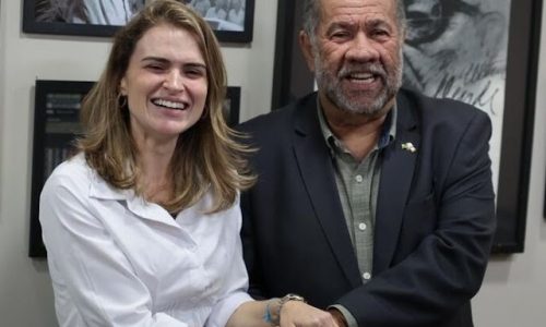 Carlos Lupi revela que Marília Arraes teve conversa com Raquel Lyra