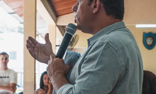 Deputado propõe auxílio inédito para cuidadores de idosos e reforça defesa da terceira idade em São Paulo