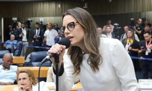 Chefes de gabinete de Zoe pedem demissão após divulgação de patrimônio