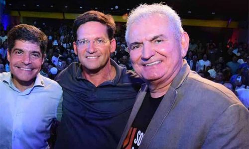 ‘Deus segurou’: ACM Neto, Coronel e João Roma relatam momentos de pânico após avião perder altitude