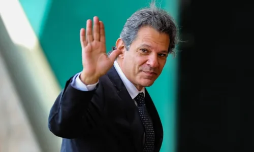 Haddad relata abordagem ‘fora do padrão’ pela PM de SP a motorista após evento