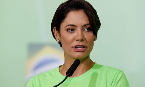 PL descarta plano B e confirma Michelle na disputa pelo Senado