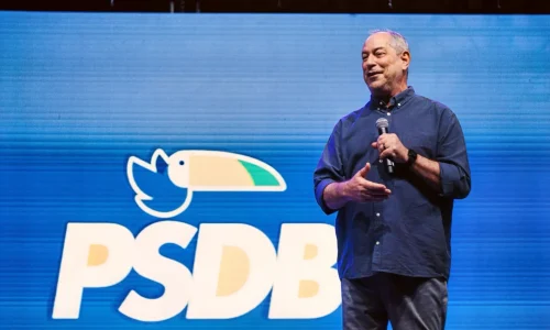 CEARÁ: Com apoio de bolsonaristas, Ciro Gomes lançará pré-candidatura neste sábado (16) em meio à crise envolvendo Flávio Bolsonaro