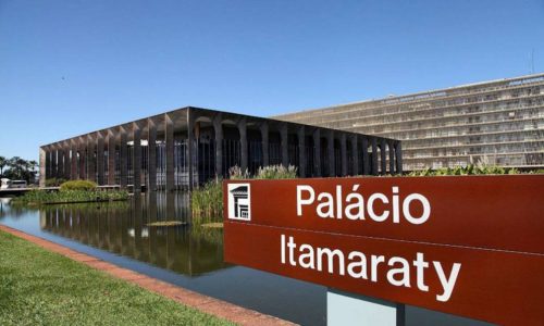 Governo Lula retira honraria do Itamaraty concedida a diplomata após caso de assédio