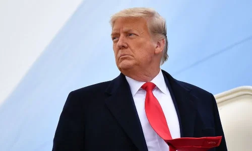Trump ameaça voltar a ‘lançar bombas’ se o Irã ‘não se comportar’