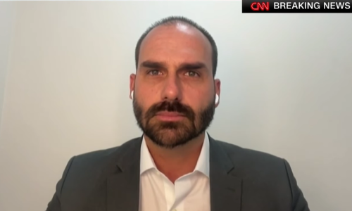 Eduardo teria poder sobre o orçamento do filme de Bolsonaro, diz Intercept