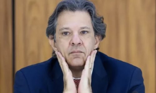 PT reduz recursos para campanha em SP, sinalizando haver desistido de Haddad