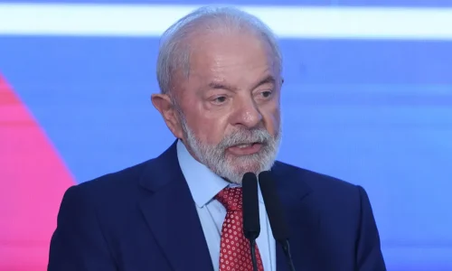 Lula planeja medidas para tentar retomar eleitor jovem