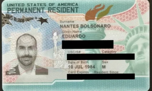 Governo Trump concede green card a Eduardo Bolsonaro