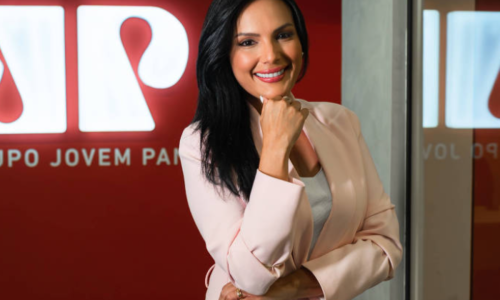 Márcia Dantas se pronuncia após deixar programa em lágrimas por confusão com diretor