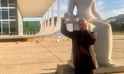 “Pensei em desistir”, diz fotógrafo que ficou cego após tiro da PM