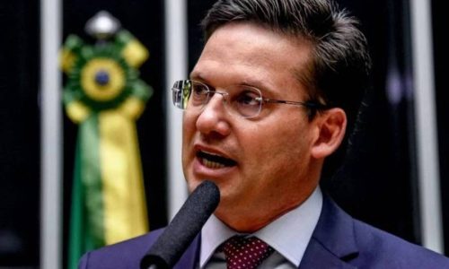 Empresa de sócio de ex-ministro de Bolsonaro teve R$ 19,7 milhões em contratos com Master