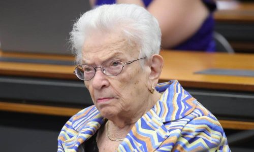 Aos 91 anos, Luiza Erundina é oficializada pelo PSOL como candidata a deputada estadual em São Paulo