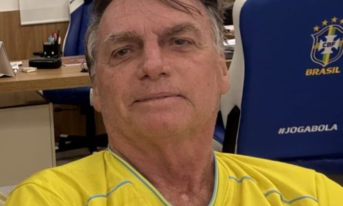 Bolsonaro apresenta melhora clínica, mas segue internado na UTI, diz boletim