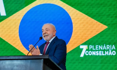 Futura/Apex: aprovação de Lula sobe para 49,6% e supera a desaprovação