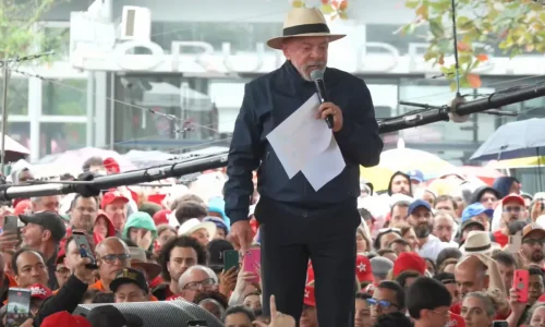 Flávio tem 52,7% e Lula, 47,3% no segundo turno, diz Ipespe