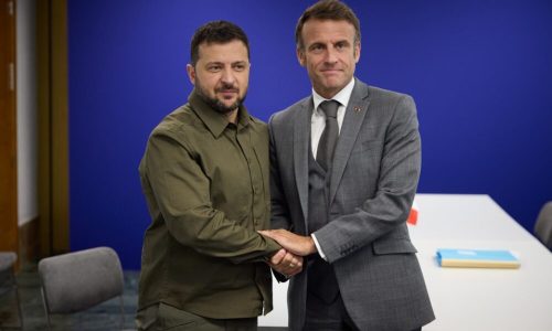 França vai acelerar envio de mísseis e equipamentos à Ucrânia