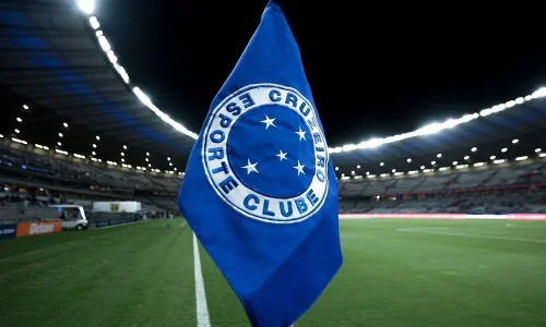 Cruzeiro para na Chapecoense e empate sem gols deixa vaga aberta na Copa do Brasil