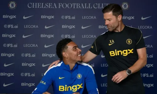 Chelsea anuncia meia da Inglaterra por valor recorde no futebol britânico
