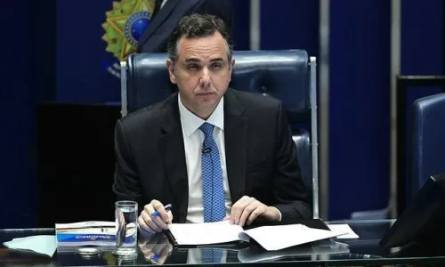 Pacheco filia aliado “plano B” para governo de MG