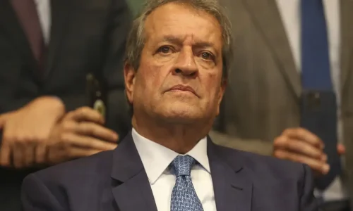 Valdemar compara Bolsonaro a Lula e defende volta à disputa