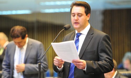 Ratinho Junior anuncia apoio a Flávio Bolsonaro no 2º turno