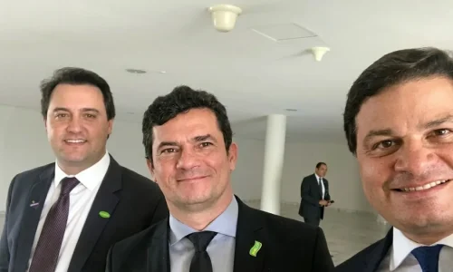 Tarifa de Trump força Ratinho a blindar a economia do Paraná