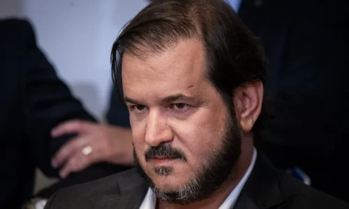 Rueda dizia que ganharia bilhões para intermediar venda do Master