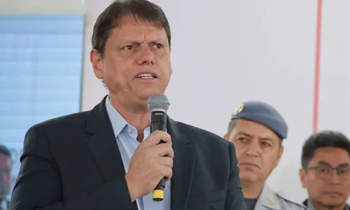 Carioca, Tarcísio ataca Tebet e Marina por tentarem se eleger em SP