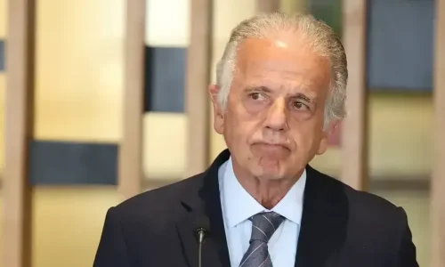 Rui Costa esquece da Defesa e Múcio reage: “só aparece quando tem problema”