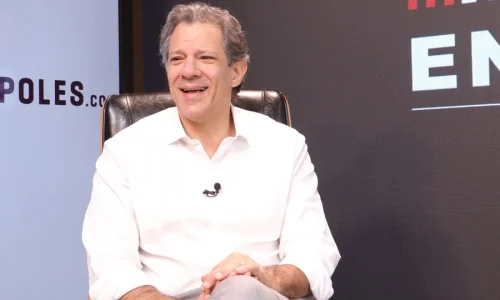 Vice de Haddad segue indefinida com impasse entre candidatos ao Senado