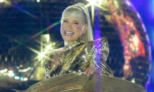 Xuxa debocha de críticas e promete “mostrar o último voo da virilha”